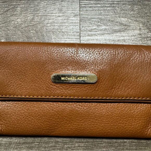 Michael Kors Brown Wallet - Picture 2 of 8